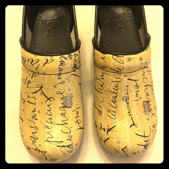 dansko clogs sale size 39